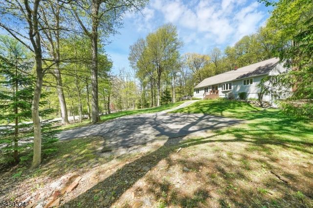 90 Russling Rd, Independence Twp., NJ 07840