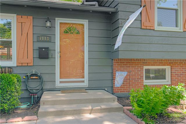7113 Slater Street, Merriam, KS 66204