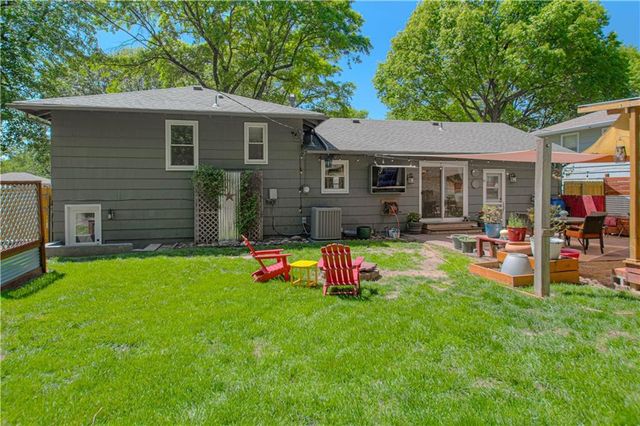 7113 Slater Street, Merriam, KS 66204