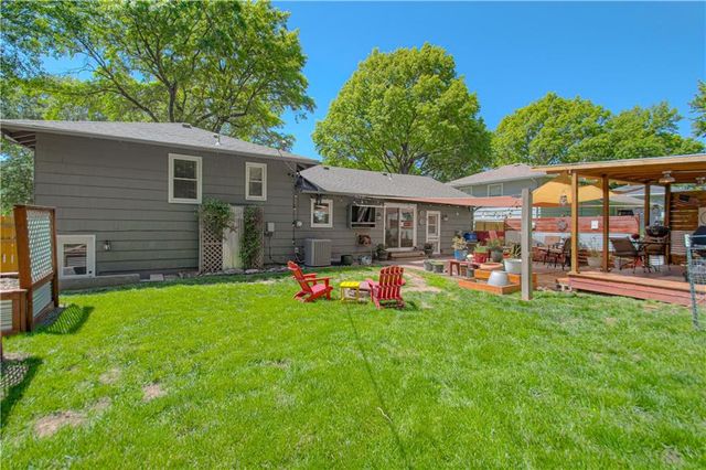 7113 Slater Street, Merriam, KS 66204