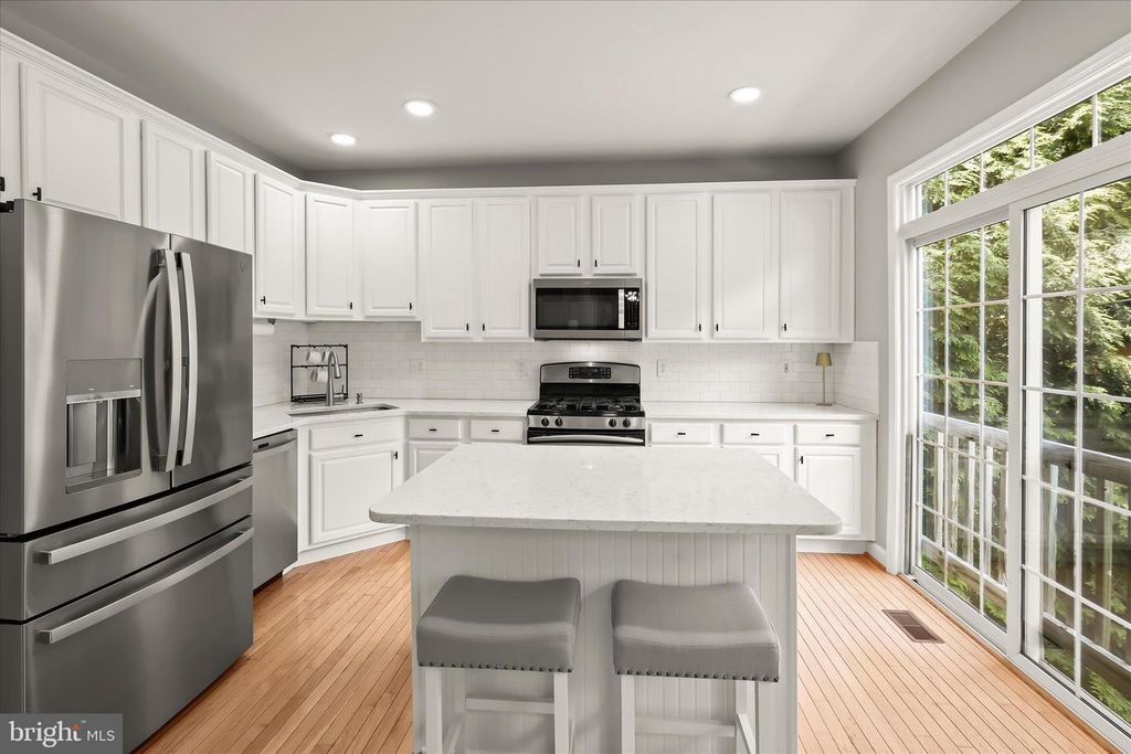 Image 13 of property listing at 7652 SWALLOW RD, Eldersburg, MD 21784