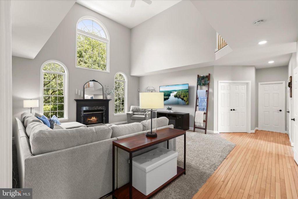 Image 19 of property listing at 7652 SWALLOW RD, Eldersburg, MD 21784