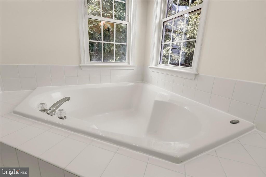Image 31 of property listing at 7652 SWALLOW RD, Eldersburg, MD 21784