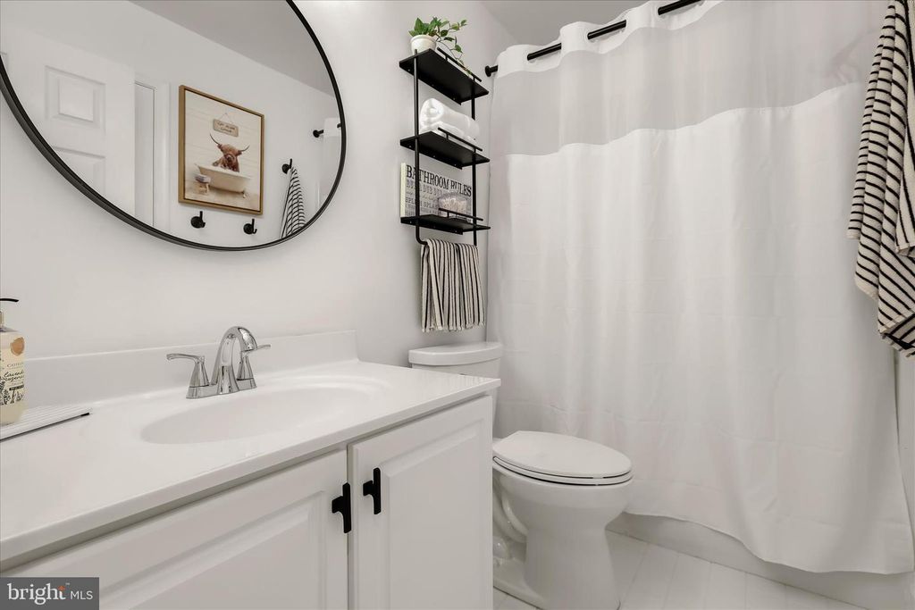 Image 33 of property listing at 7652 SWALLOW RD, Eldersburg, MD 21784