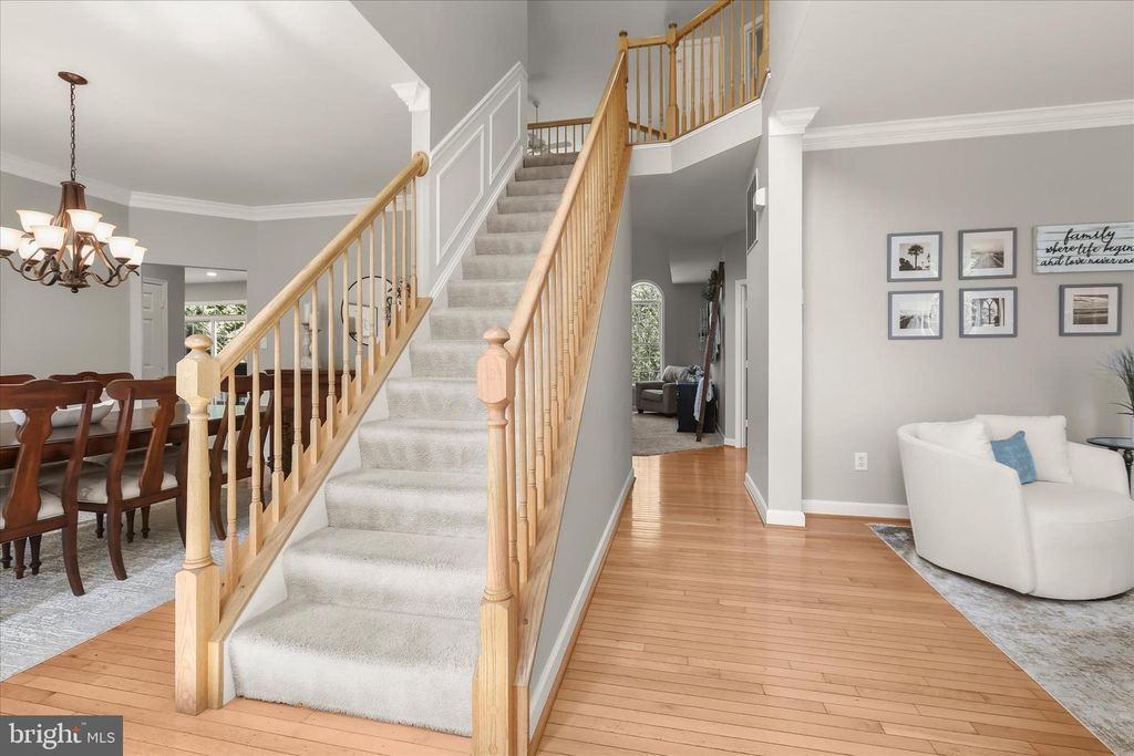 Image 4 of property listing at 7652 SWALLOW RD, Eldersburg, MD 21784