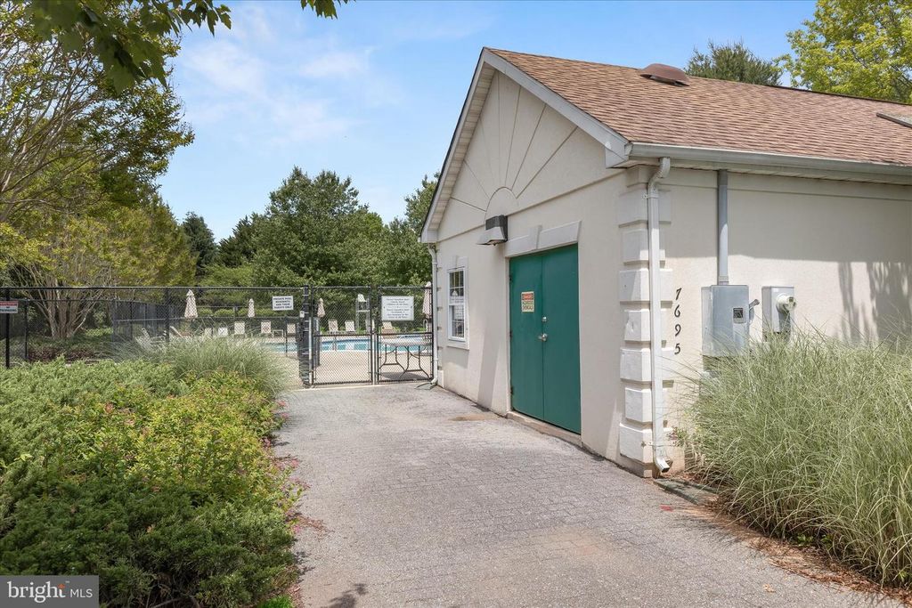 Image 63 of property listing at 7652 SWALLOW RD, Eldersburg, MD 21784