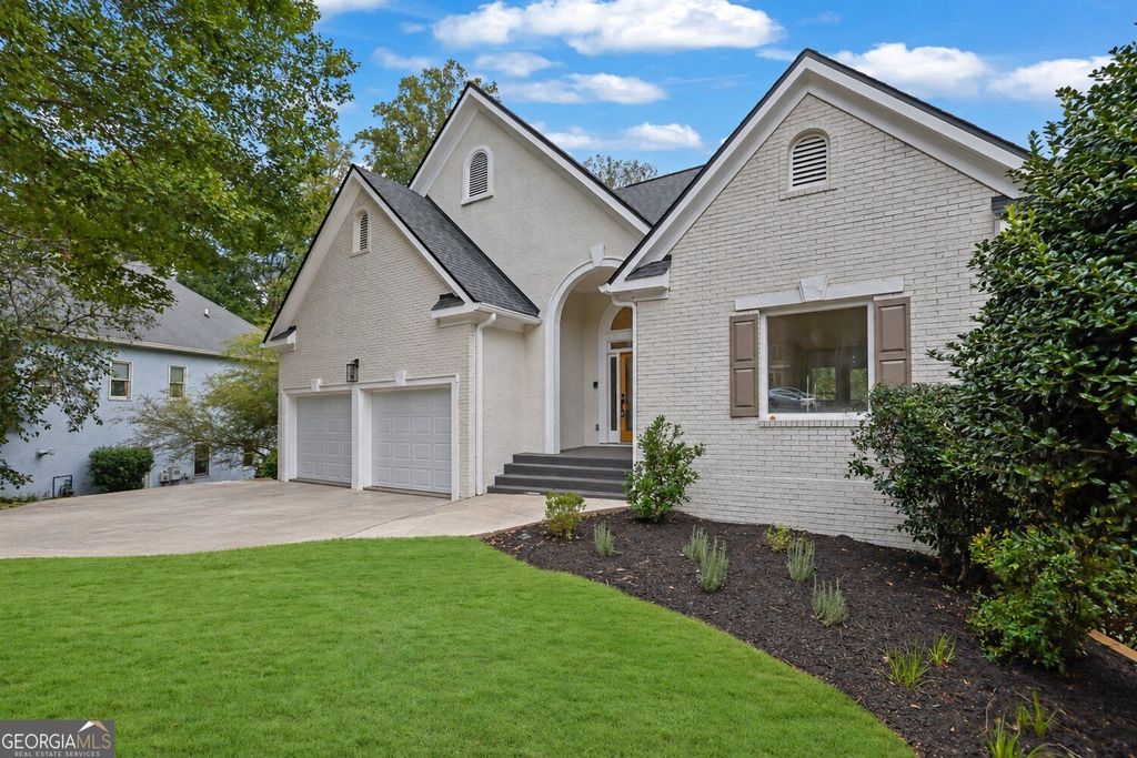 835 Bermuda Run, Woodstock, GA 30189 — photo 2