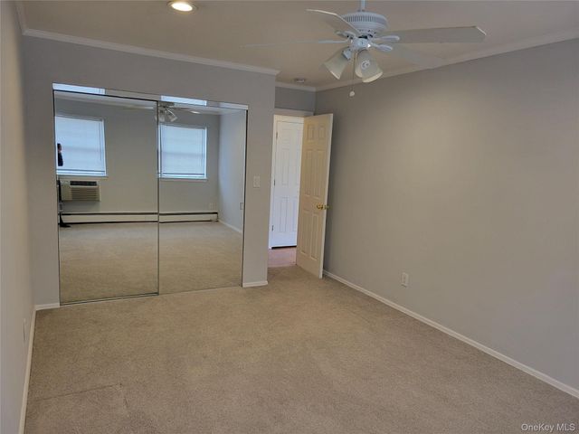 100 Towne House Village Towne House 805, Islandia, NY 11749