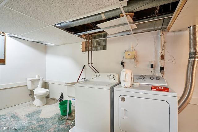 2430 Valley Road, Cuyahoga Falls, OH 44223