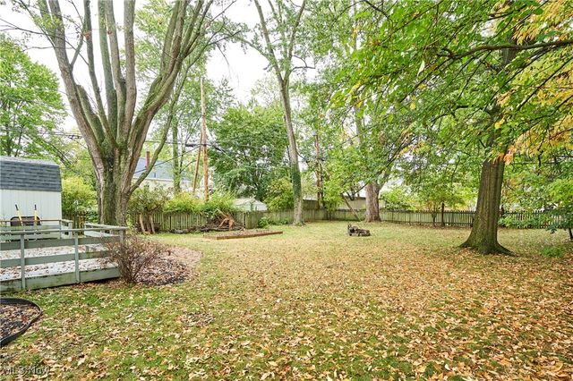 2430 Valley Road, Cuyahoga Falls, OH 44223