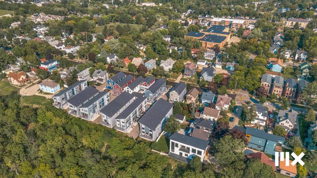 631 Fairview Avenue Ne 2, City Of Grand Rapids, MI 49503