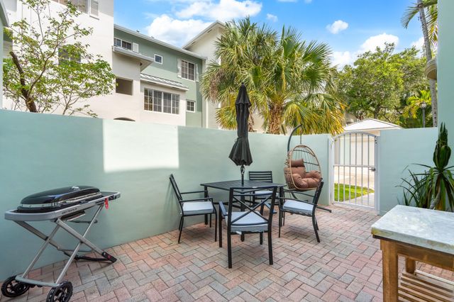 1317 SW 4th Street, Fort Lauderdale, FL 33312