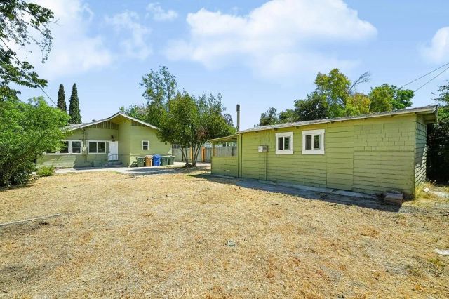 1825 2nd, Bakersfield, CA 93304