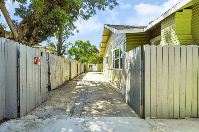 1825 2nd, Bakersfield, CA 93304