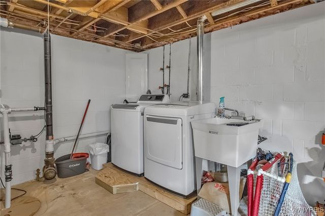 40 Georgia Avenue, Lockport City, NY 14094