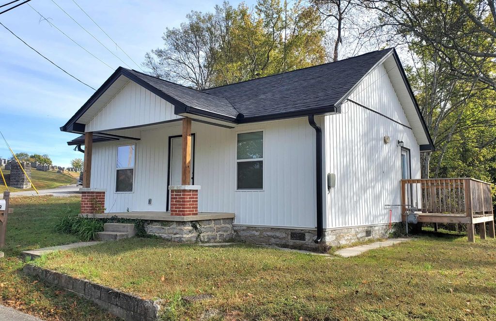 109 McGinness Ave, Carthage, TN 37030