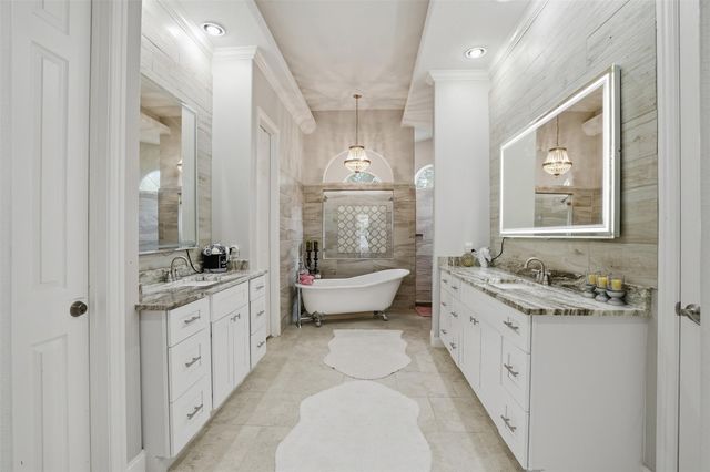 5315 Handbrook Drive, Houston, TX 77069