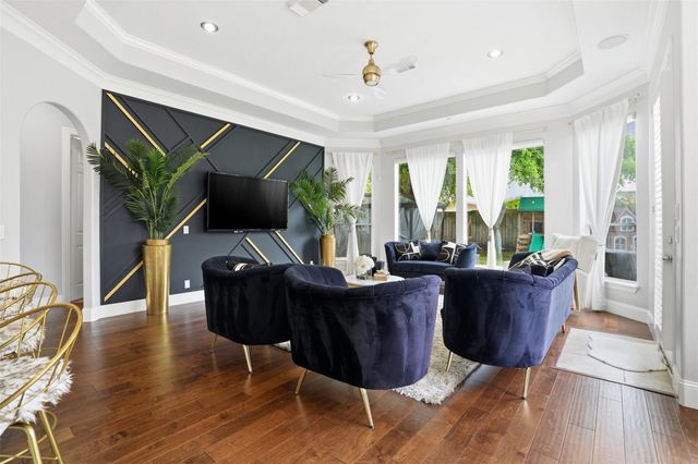 5315 Handbrook Drive, Houston, TX 77069