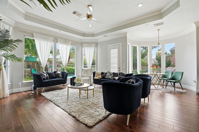 5315 Handbrook Drive, Houston, TX 77069