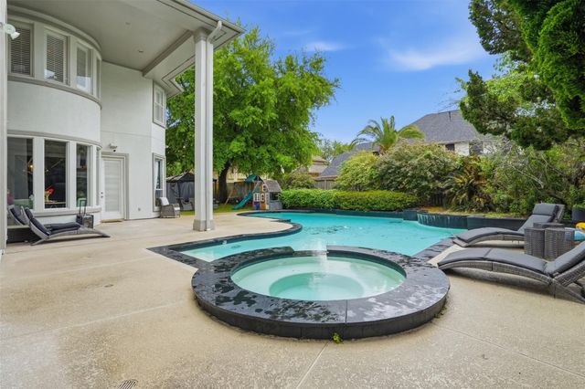 5315 Handbrook Drive, Houston, TX 77069