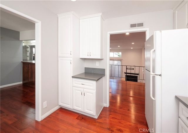 12334 Chandler C, Valley Village, CA 91607