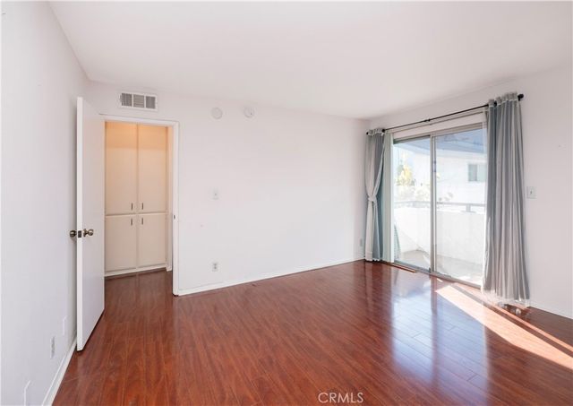 12334 Chandler C, Valley Village, CA 91607