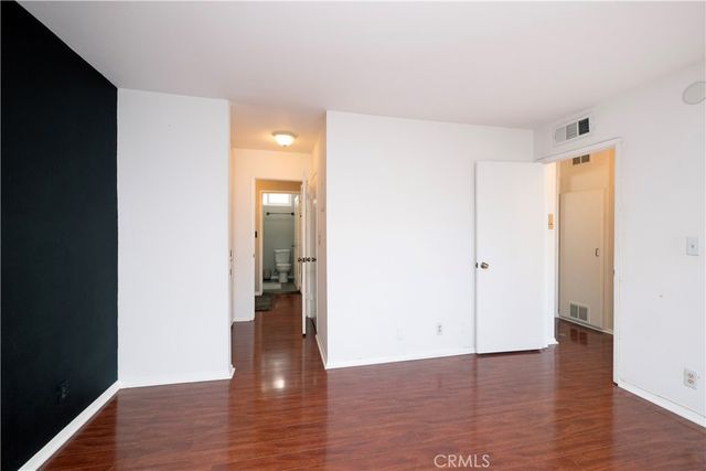 12334 Chandler C, Valley Village, CA 91607