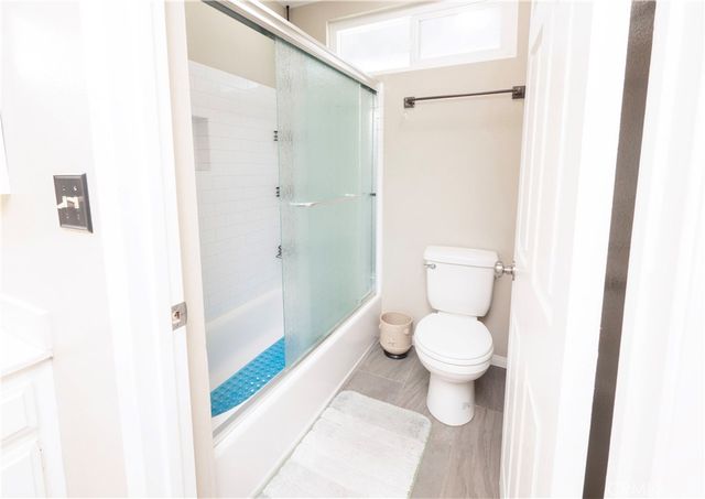 12334 Chandler C, Valley Village, CA 91607