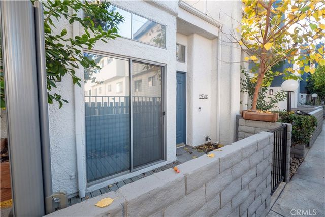 12334 Chandler C, Valley Village, CA 91607