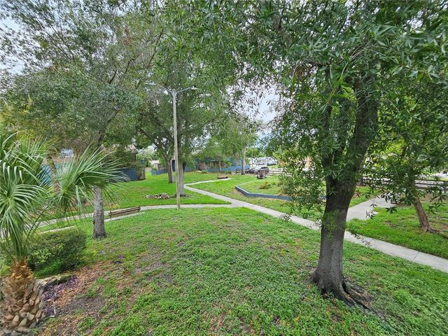 7601 PAULA DRIVE 5, Tampa, FL 33615