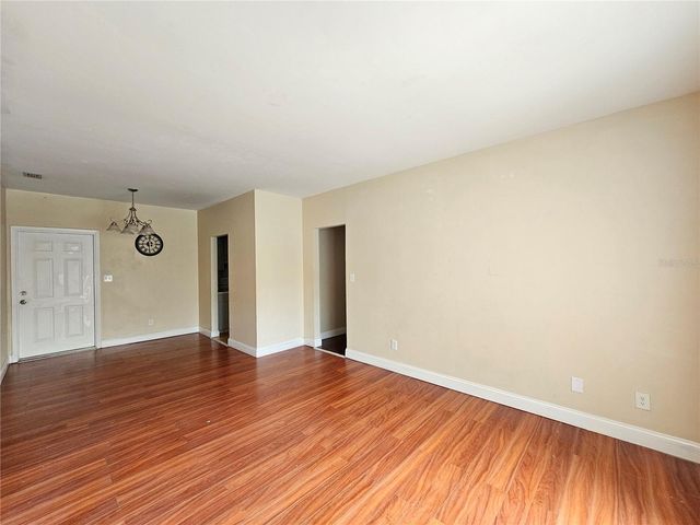 7601 PAULA DRIVE 5, Tampa, FL 33615