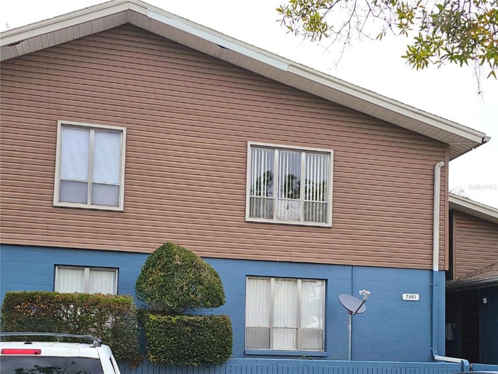 7601 PAULA DRIVE 5, Tampa, FL 33615