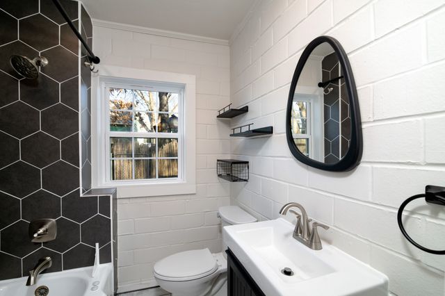 1819 Scripture Street, Denton, TX 76201