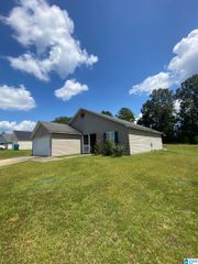120 HILLS MINE AVENUE, West Blocton, AL 35184