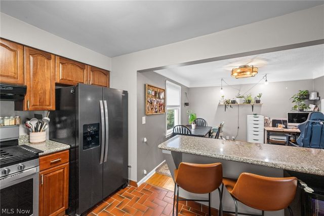 7906 Kenton Avenue, Parma, OH 44129