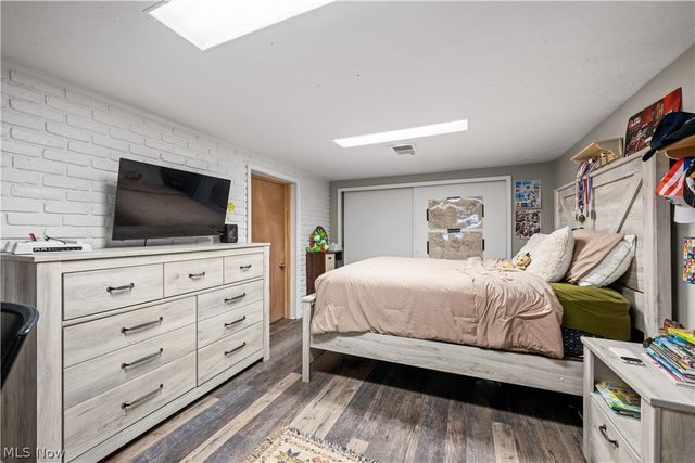 7906 Kenton Avenue, Parma, OH 44129