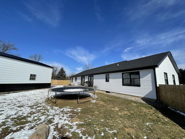 151 Jacaranda Drive, Battle Creek, MI 49015