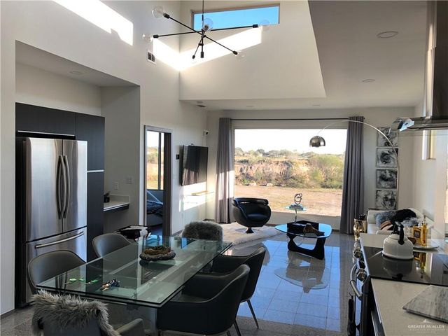 305 Palm Shores Boulevard 201A, La Joya, TX 78560