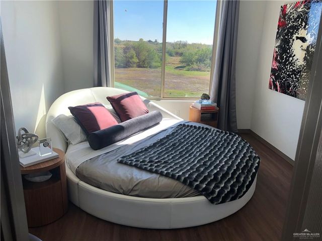 305 Palm Shores Boulevard 201A, La Joya, TX 78560