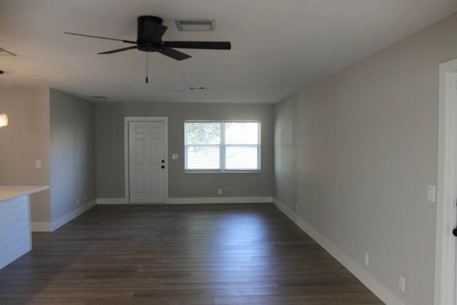 2104 NE 1ST Court, Boynton Beach, FL 33435