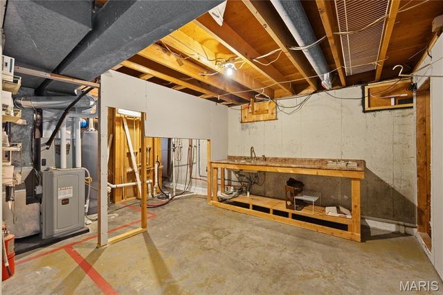 7732 Redbird Lane, Godfrey, IL 62035