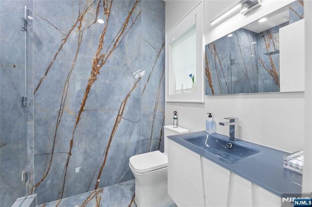 31 Engleside Street, Cresskill, NJ 07626