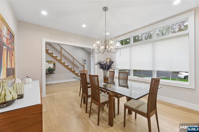 31 Engleside Street, Cresskill, NJ 07626