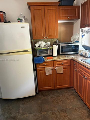 17021 N Bay Rd 327, Sunny Isles Beach, FL 33160