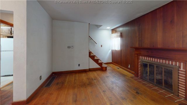 1852 Enslow Boulevard, Huntington, WV 25701