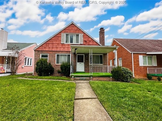 1852 Enslow Boulevard, Huntington, WV 25701