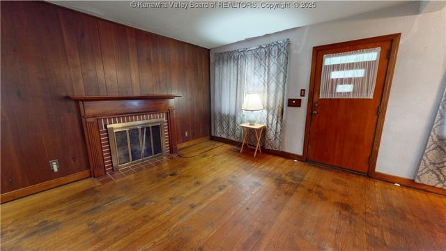 1852 Enslow Boulevard, Huntington, WV 25701