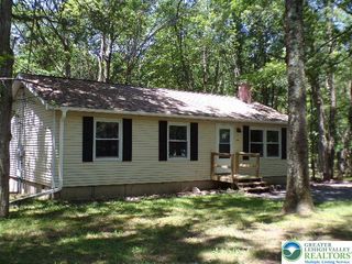 101 Mohawk Trail, Penn Forest Twp, PA 18210