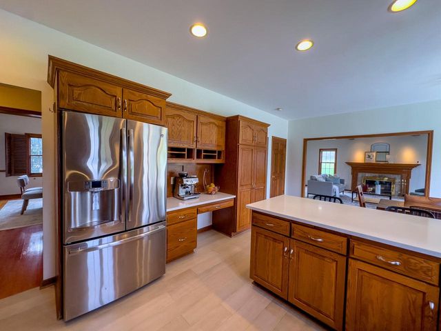 19560 Edmonton COURT, Brookfield, WI 53045