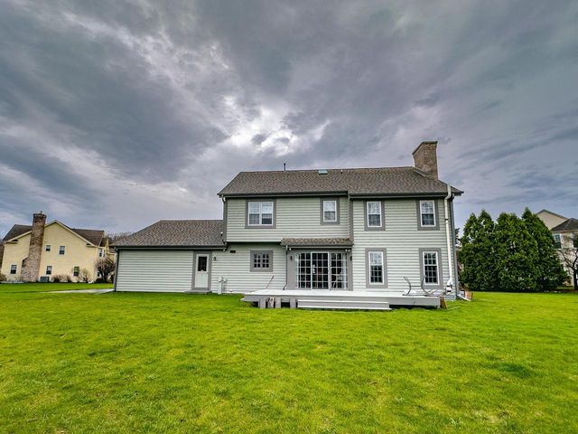 19560 Edmonton COURT, Brookfield, WI 53045
